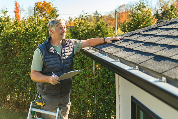 Professional Roof Repair technician working in Mount Summit, IN